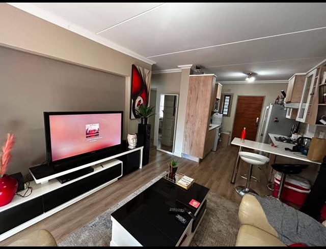 2 BEDROOM APARTMENT TO LET IN MONTANA